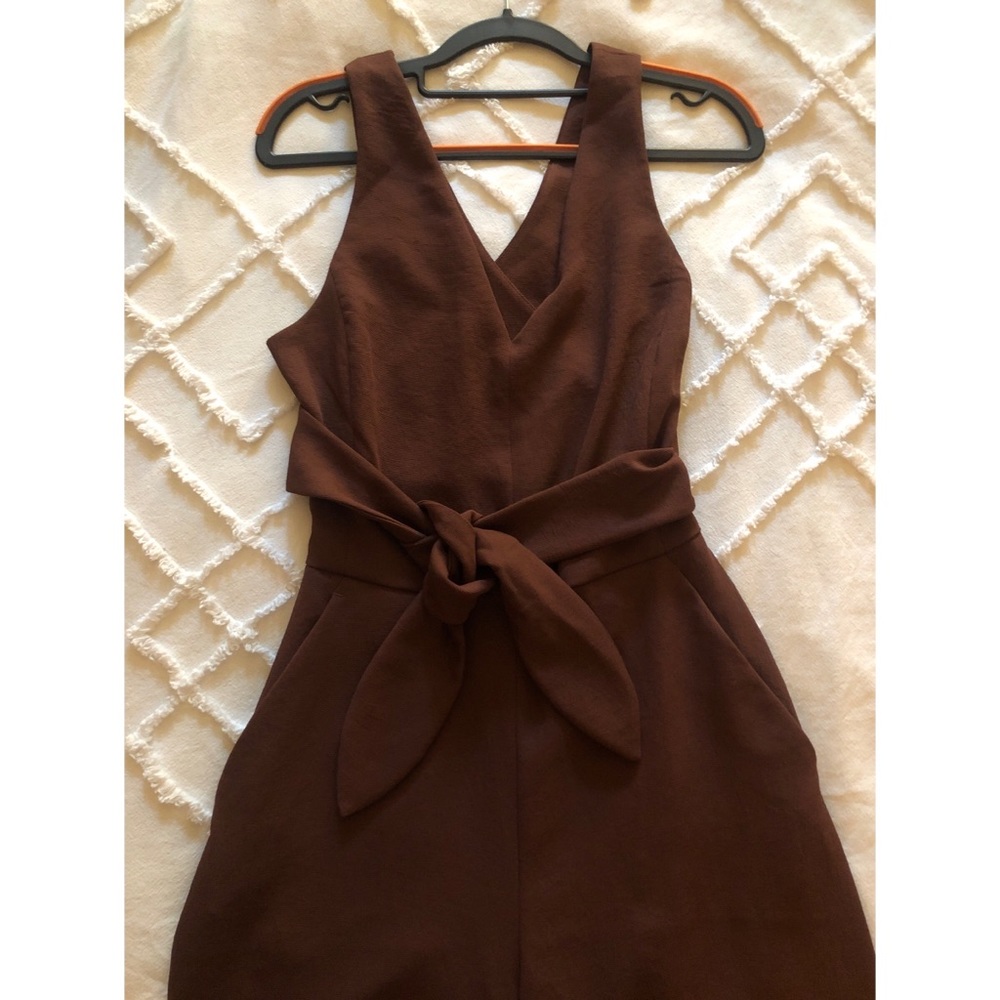 Aritzia Wilfred Ecoulment V-Neck Jumpsuit, Size 6, Brand new never worn